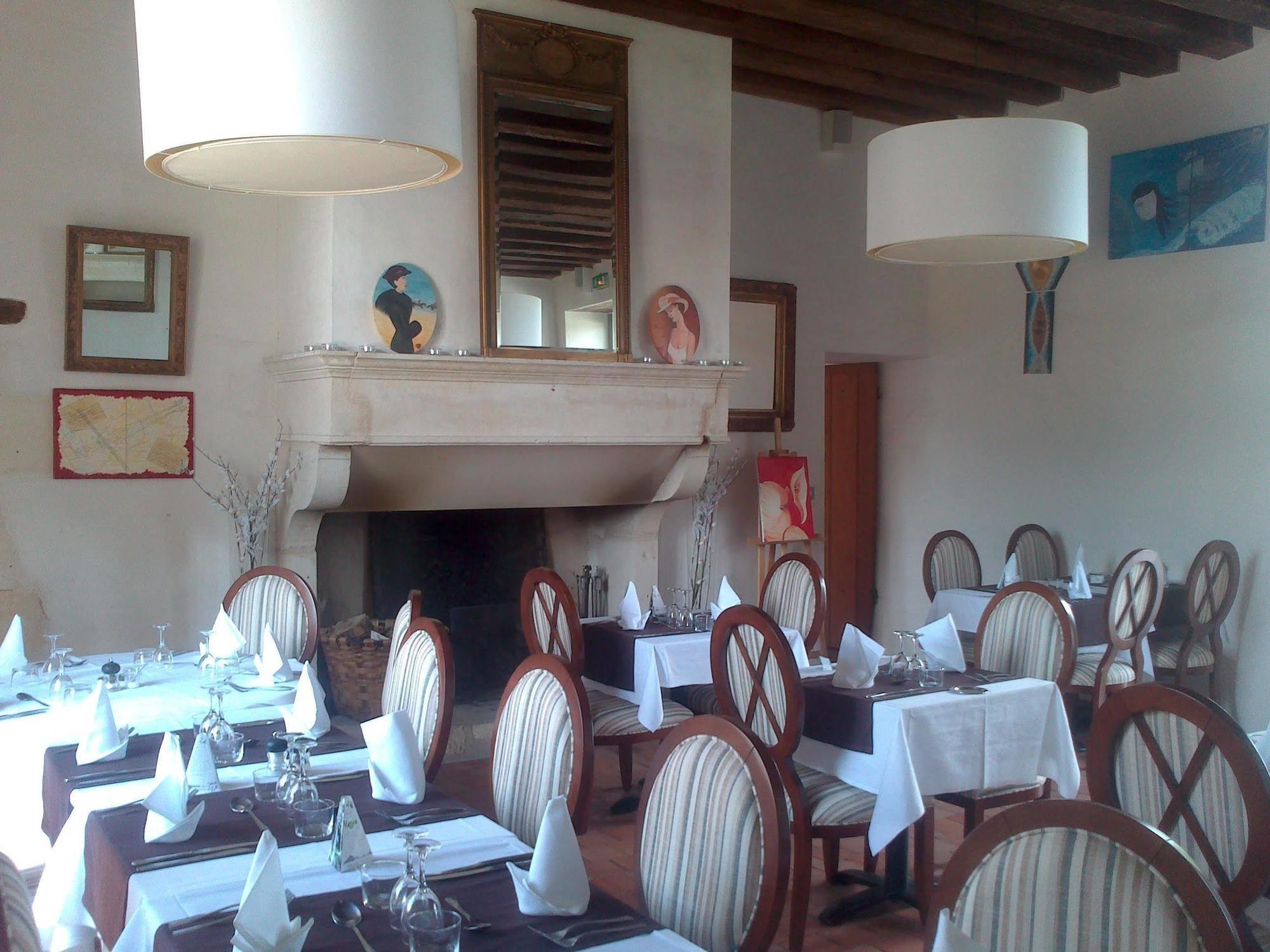 מלון Tercé Domaine Du Normandoux, The Originals Relais מראה חיצוני תמונה
