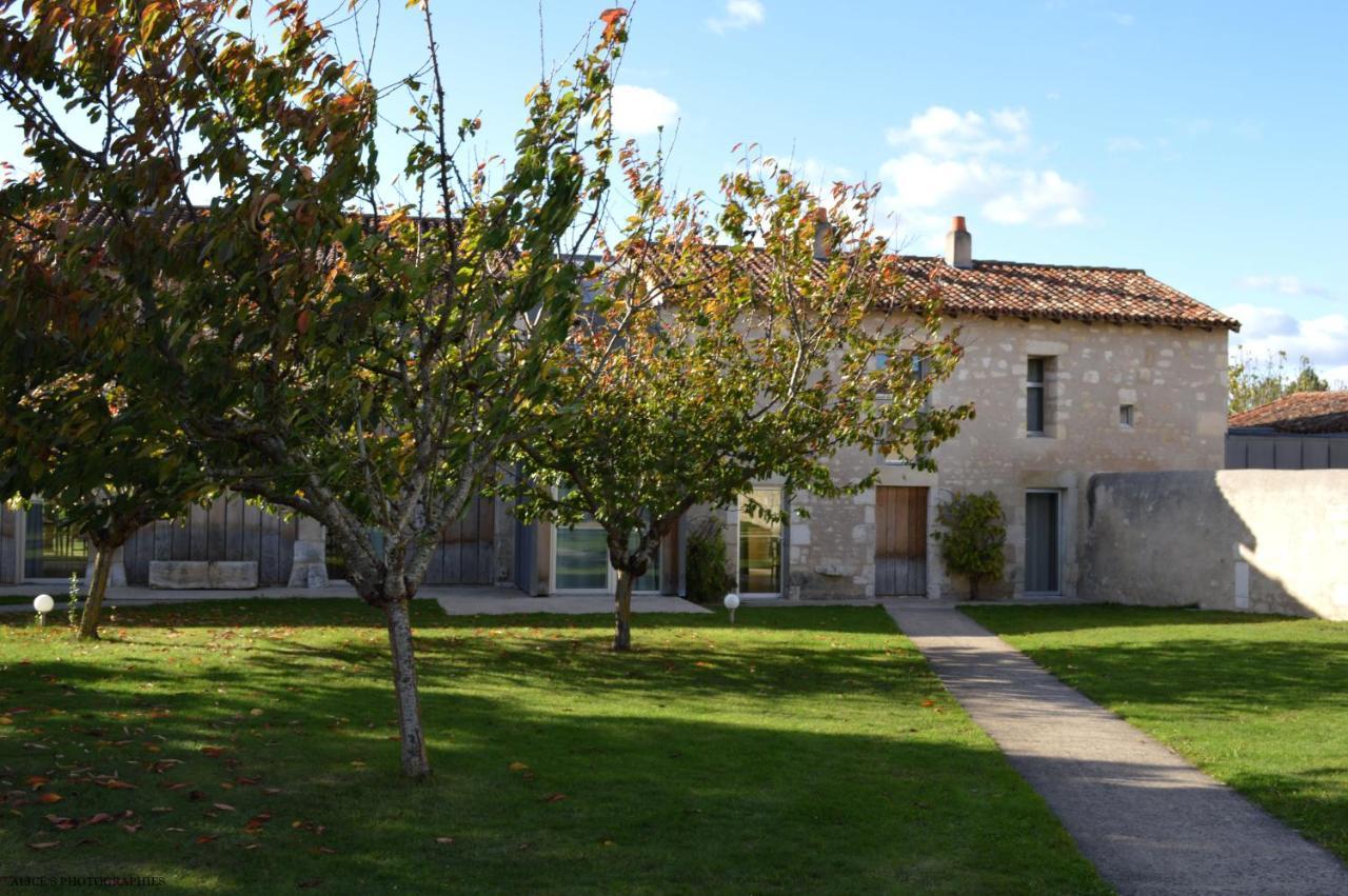 מלון Tercé Domaine Du Normandoux, The Originals Relais מראה חיצוני תמונה